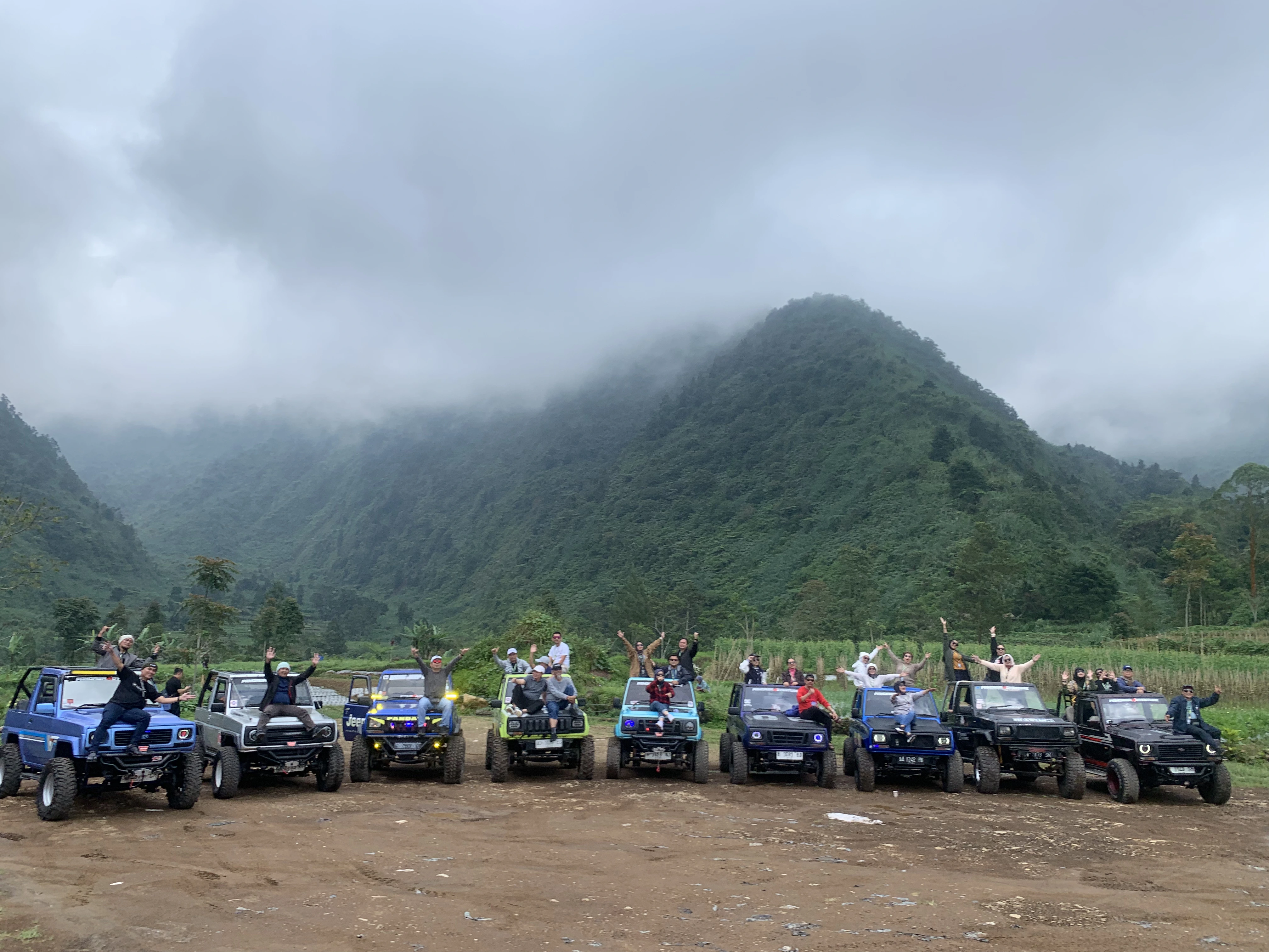 Konvoi Jeep Dieng